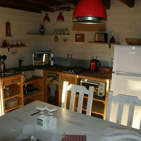 Le De Chomet * La Tour-dʼAuvergne